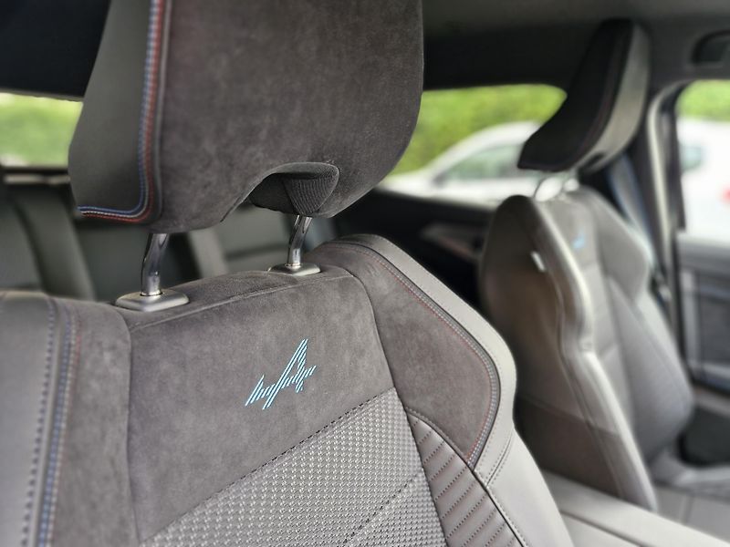 Renault Austral (2026) esprit Alpine full hybrid E-Te - fotka 14 z 14