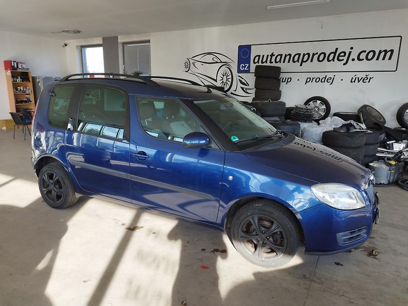 Škoda Roomster (2009) 1.4 63kW,KLIM.,TEMPOMAT - fotka 9 z 34
