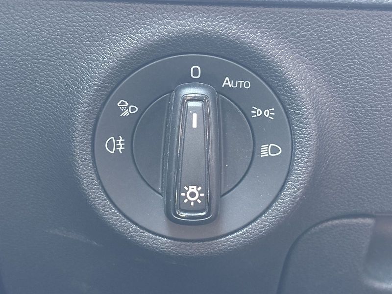 Škoda Karoq (2024) 1.5 TSI DSG Sportline - fotka 16 z 33