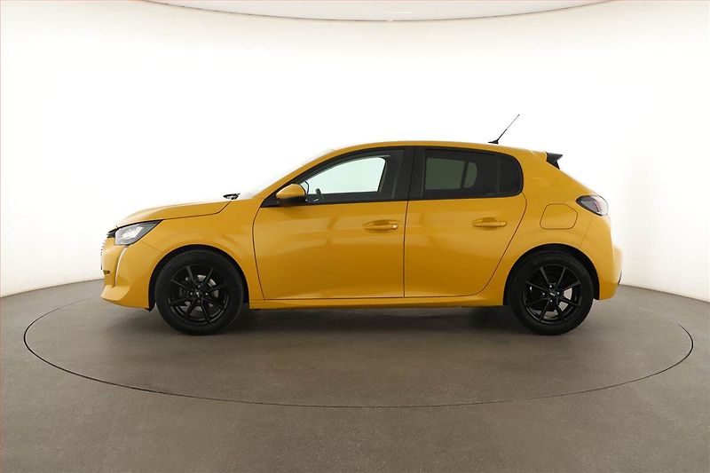 Peugeot 208 (2020) 1.2 PureTech, ČR,1.maj - fotka 3 z 15