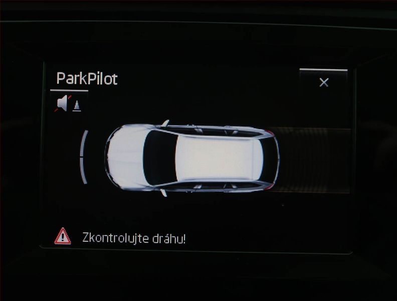 Škoda Octavia (2015) Laurin&Klement 2.0 TDI, 4X4 - fotka 22 z 22
