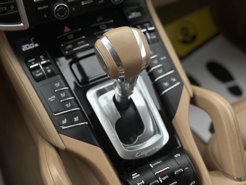 Porsche Cayenne (2016) Porsche Cayenne 2016 - fotka 13 z 19