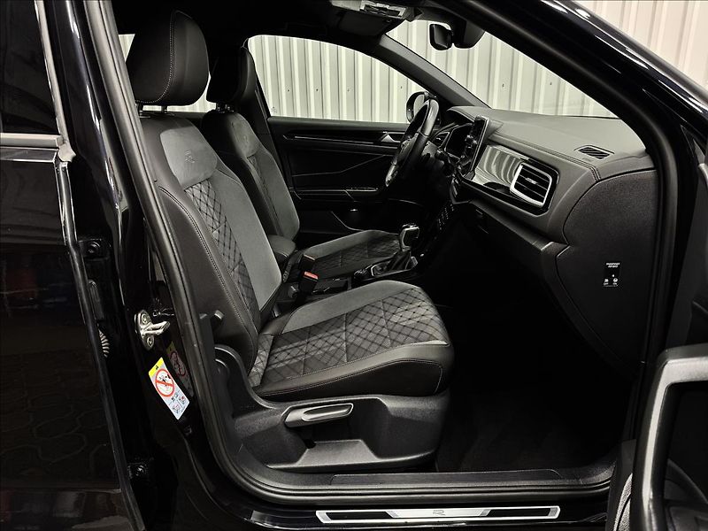 Volkswagen T-Roc R-LINE NEZ-TOP 2XALU TAŽNÉ DPH - fotka 36 z 42