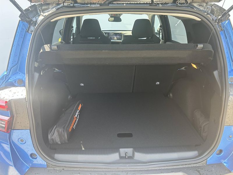 Opel Frontera (2026) GS Hybrid 1,2 TURBO - fotka 9 z 10
