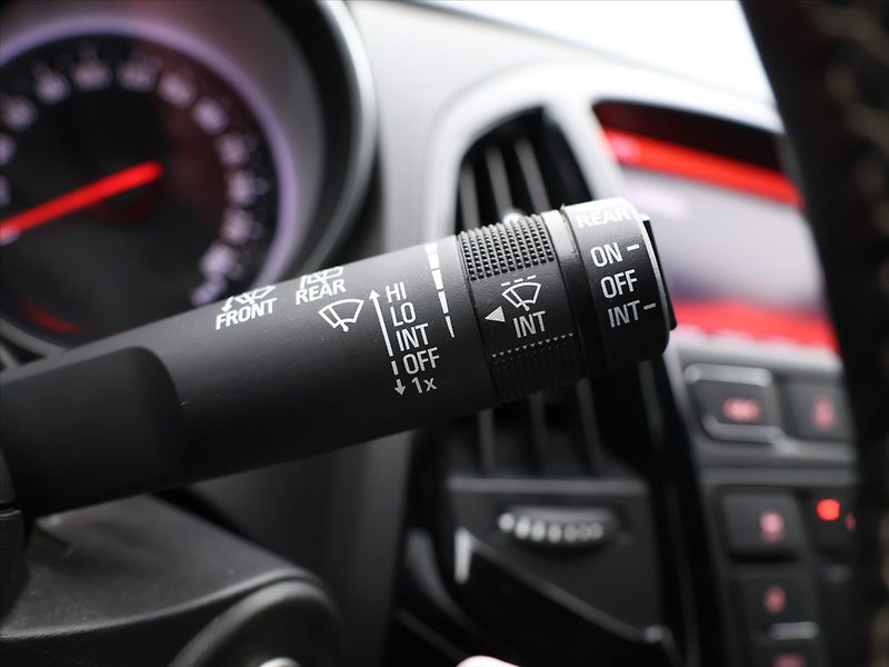 Opel Astra 2,0 T 206kW OPC Black Edit. CZ - fotka 17 z 29