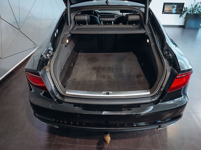 Audi A7 3.0TDI 200kW S-line ACC Vzduch - fotka 6 z 29