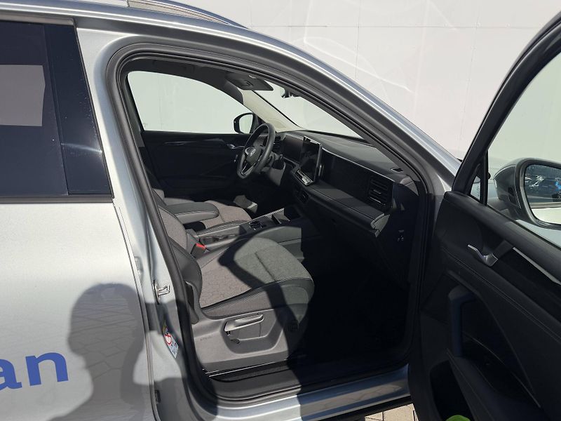 Volkswagen Tiguan (2025) People 7DSG mHEV 1,5eTSI - fotka 25 z 25