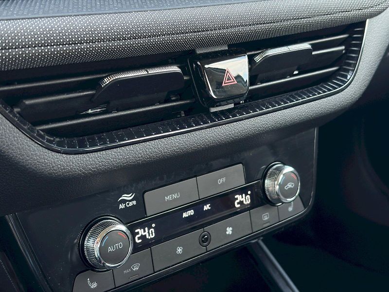 Škoda Fabia (2025) 1.0 TSI / 70 kW / SELECTION - fotka 23 z 35