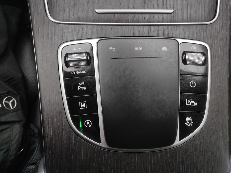 Mercedes-Benz GLC 220D  4matic - fotka 16 z 50