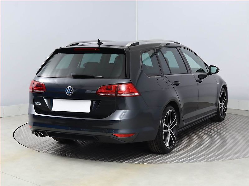 Volkswagen Golf (2015) 2.0 TDI GTD, Serv.kniha, Kůže - fotka 5 z 19
