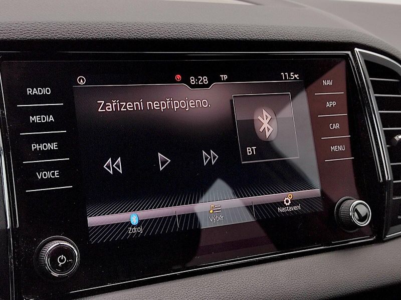 Škoda Karoq (2018) Ambition Plus 2,0 Tdi 110 Kw 4 - fotka 14 z 35