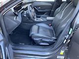 Peugeot 308 (2022) 1.5 HDi, Allure, LED, kamera - náhled 9