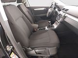 Volkswagen Passat (2011) 2.0 TDI, Serv.kniha, Navi - náhled 9