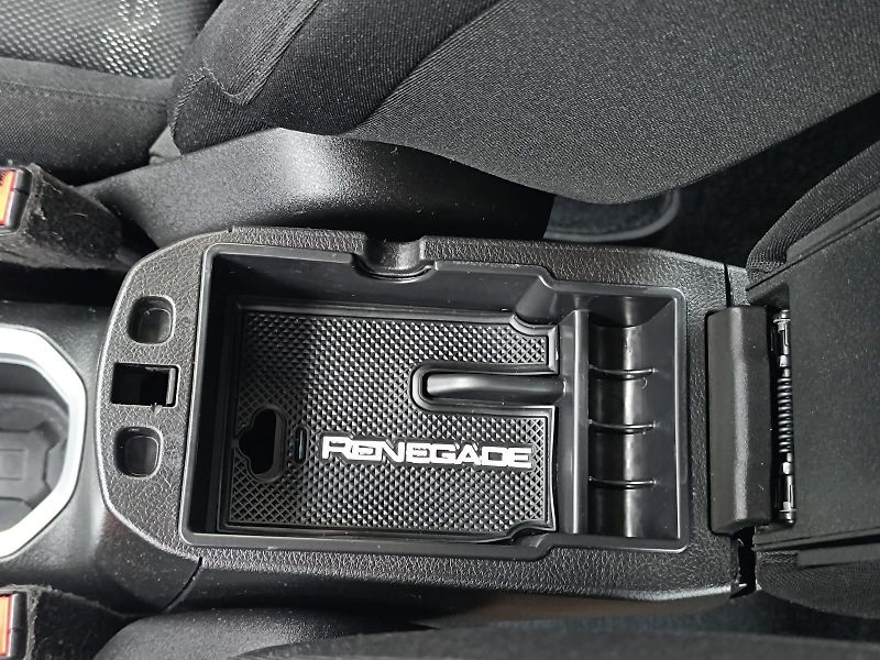 Jeep Renegade 1.6/81KW, ATMOSFÉRICKÝ MOTOR! - fotka 29 z 37