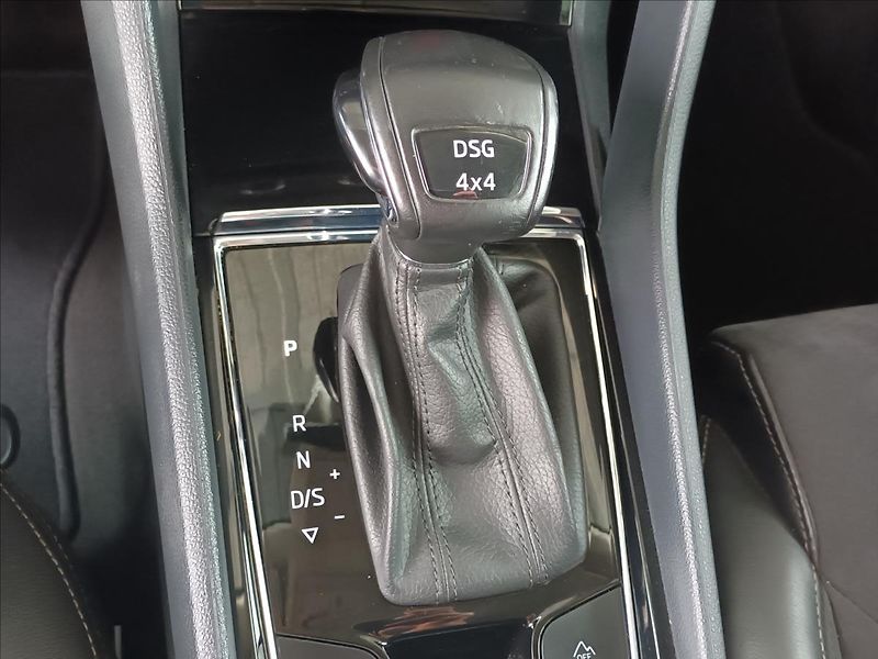 Škoda Kodiaq 2,0 TDI,140KW,4X4,SCOUT,TAŽNÉ, - fotka 40 z 48