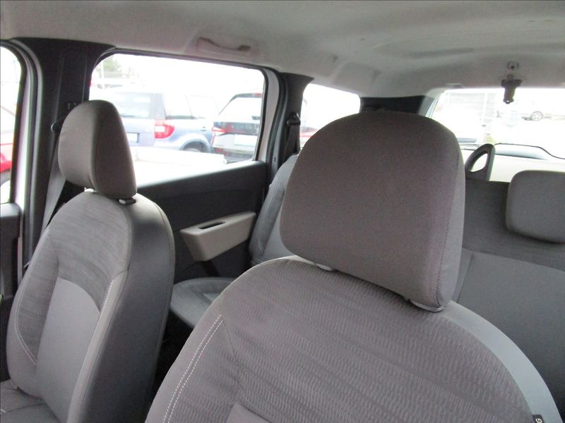 Dacia Lodgy 1.6i  Klima - fotka 13 z 36