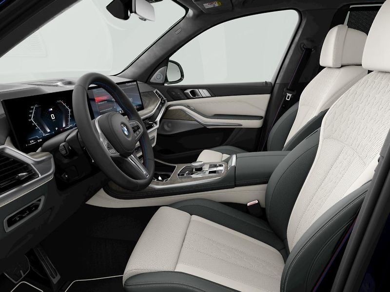 BMW X7 M60i xDrive - fotka 2 z 5