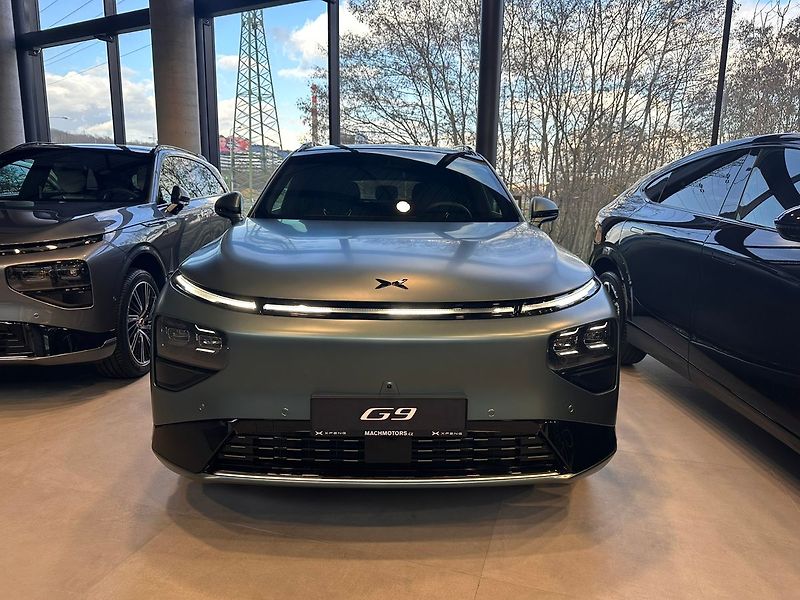 Xpeng G9 (2026) AWD Performance (dodání 10/26) - fotka 4 z 11