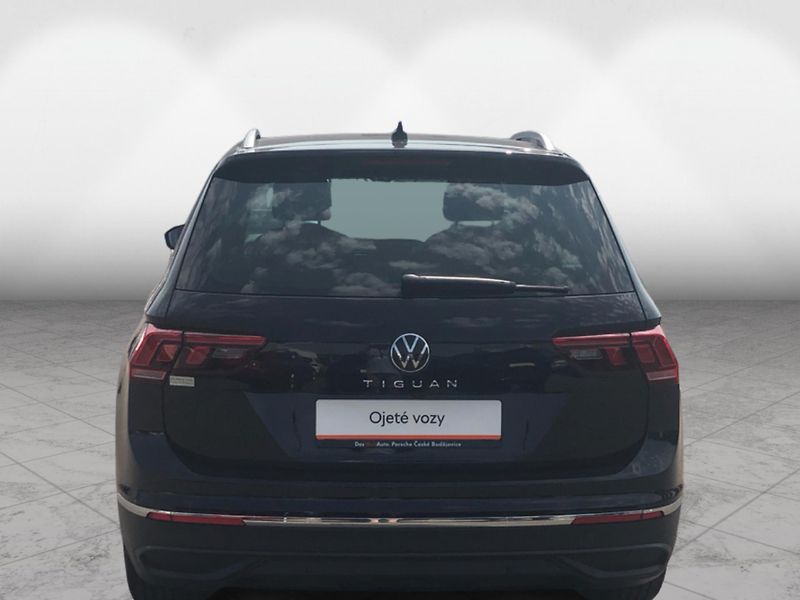 Volkswagen Tiguan 1,5 TSI - fotka 9 z 29