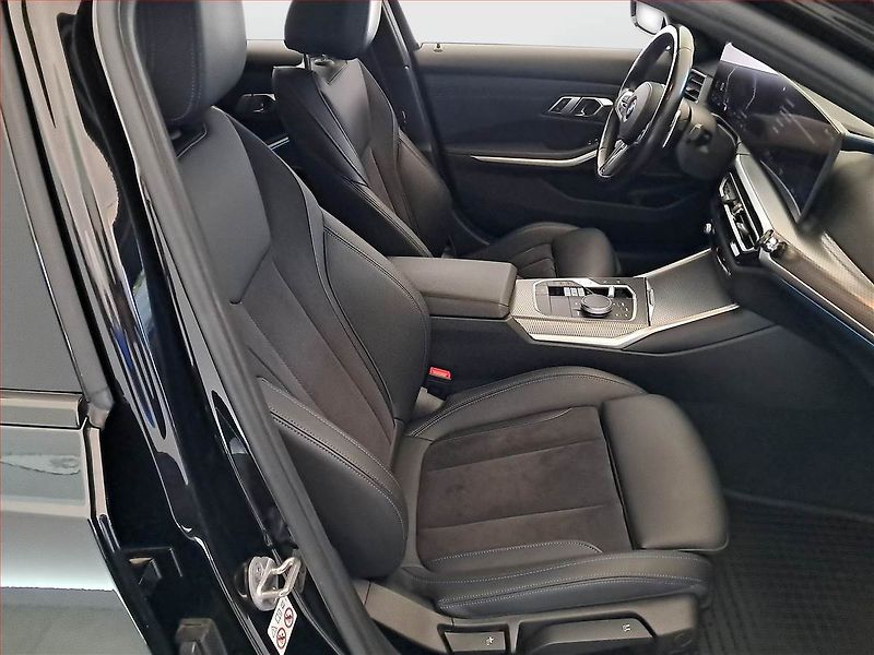 BMW Řada 3 (2023) 320 d xDrive - fotka 9 z 22