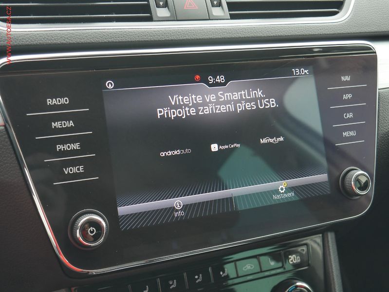 Škoda Superb (2020) 2.0 TDi, Ambition, LED, navi - fotka 14 z 23
