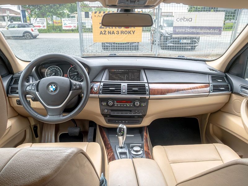 BMW X5 (2007) 3.0D 173KW 7sed – PO SERVISU - fotka 16 z 50