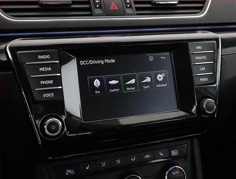 Škoda Superb (2016) Laurin&Klement 2.0 TDI - fotka 15 z 20