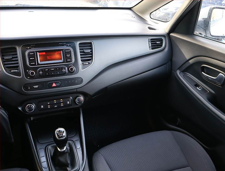 Kia Carens (2013) 1.7 CRDi, Tempomat - fotka 8 z 14