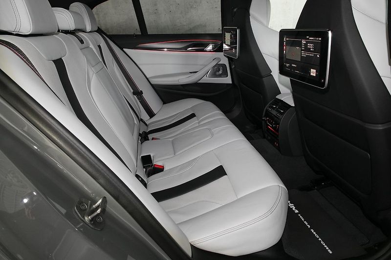 BMW M5 Competition 460kW Soft B&W HUD - fotka 16 z 50