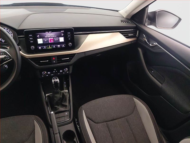 Škoda Kamiq (2023) Style Plus 1.0 TSI, Automat - fotka 8 z 17