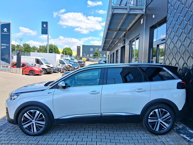 Peugeot 5008 GT 2.0 BHDi 130 kW - fotka 4 z 31