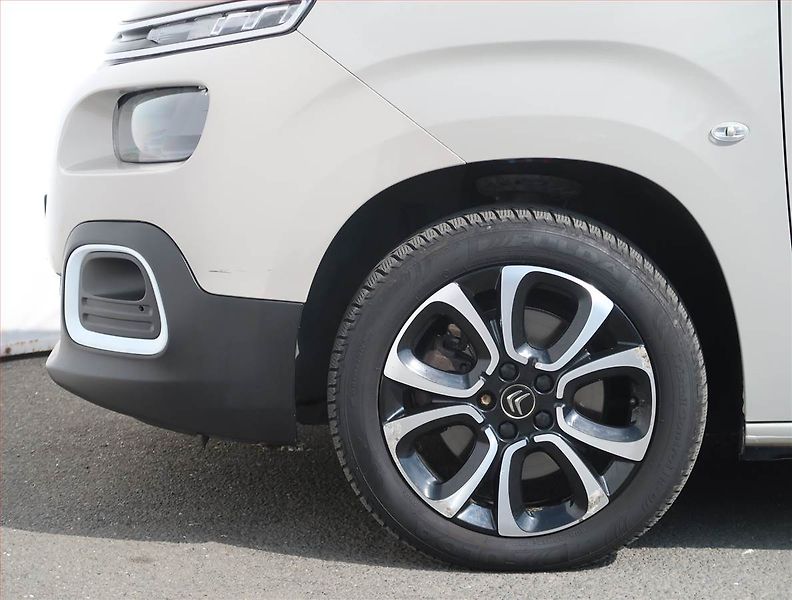 Citroën Berlingo (2018) Shine 1.5 BlueHDi, 5Míst, ČR - fotka 15 z 21
