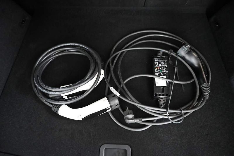 Ford Kuga (2021) 2.5 VIGNALE VIRTUAL LED ACC BO - fotka 45 z 48