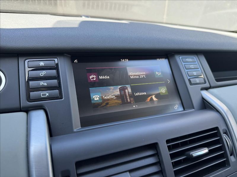 Land Rover Discovery Sport 2,0 TD4 150k SE AWD - fotka 19 z 34
