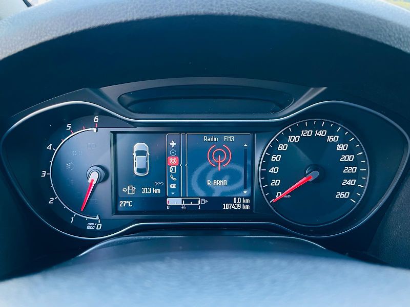 Ford Galaxy 2.2TDCi MANUÁL 7 MÍST TAŽNÉ  - fotka 46 z 50