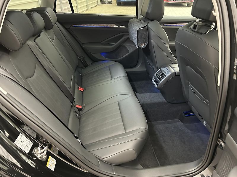 Škoda Superb 2.0 TDI 4x4 L & K - fotka 27 z 34