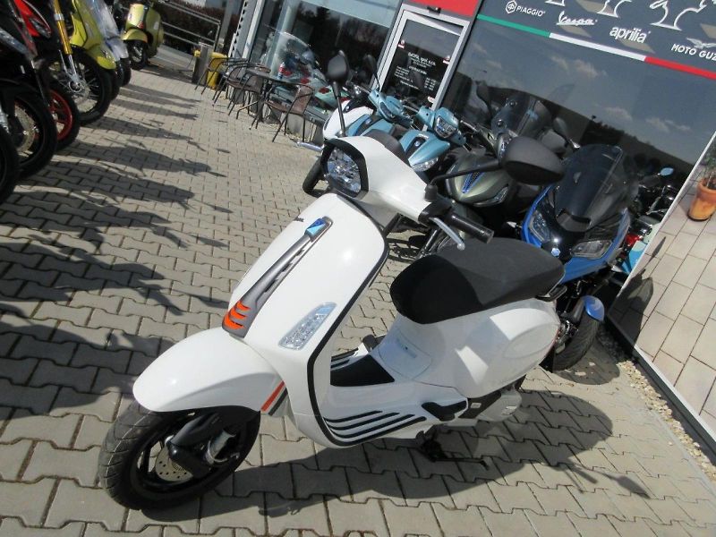 Vespa (2026) Sprint 125 S e5+ - fotka 4 z 10