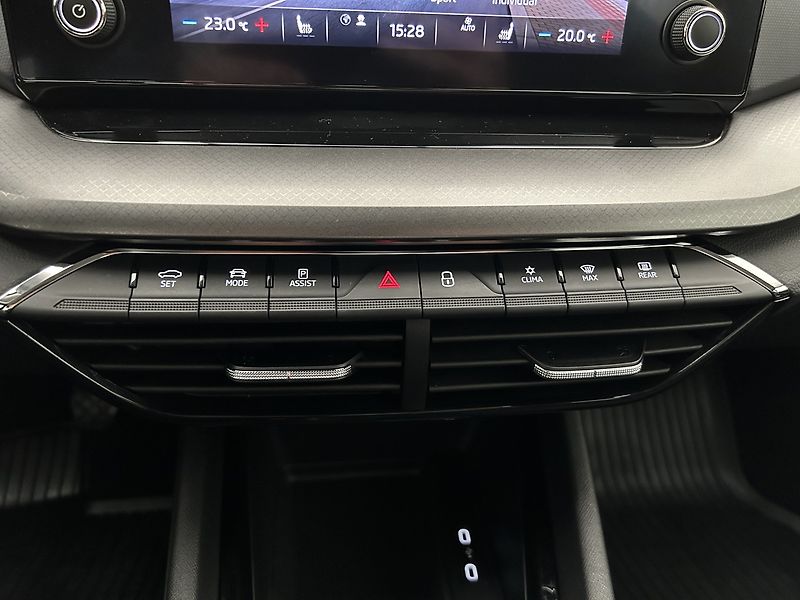Škoda Octavia 1.5 TSI Ambition Plus - fotka 19 z 24