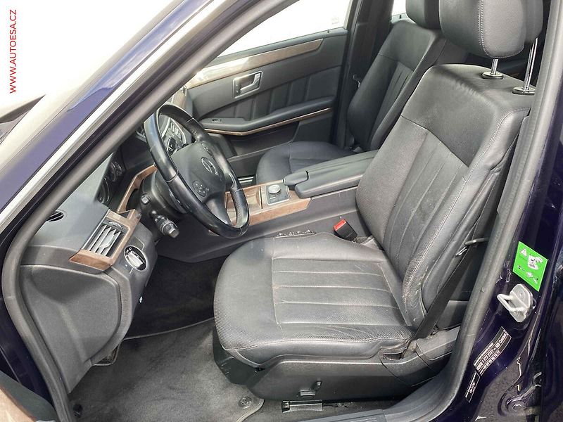 Mercedes-Benz Třídy E (2011) 2.2 CDi E250, Elegance, AT - fotka 9 z 17