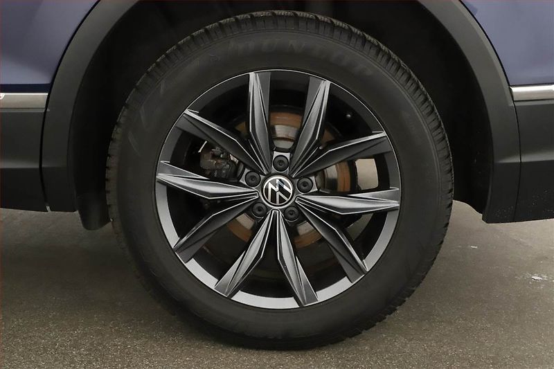Volkswagen Tiguan Allspace (2023) Life 1.5 TSI - fotka 12 z 17