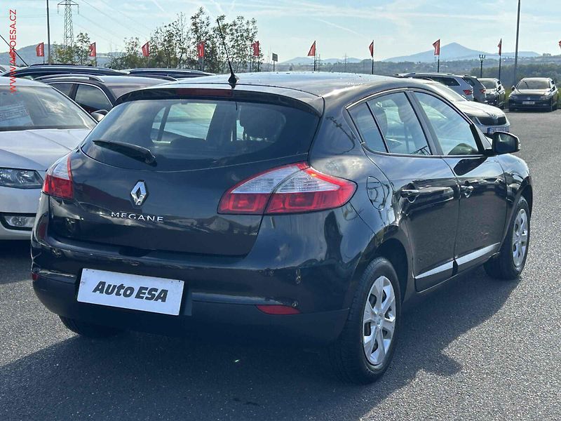 Renault Mégane (2009) 1.6 16V - fotka 4 z 16