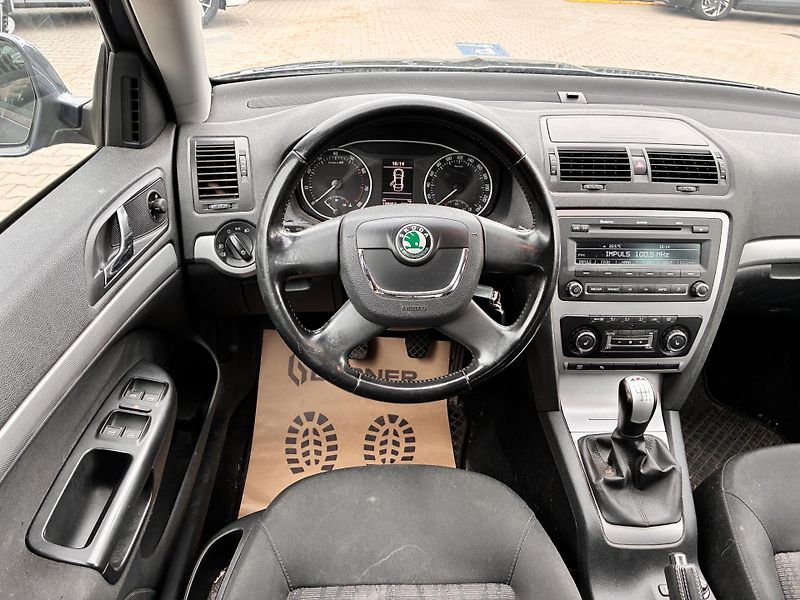Škoda Octavia Kombi 1.8TSi 118kW 4x4 TAŽNÉ   - fotka 12 z 14