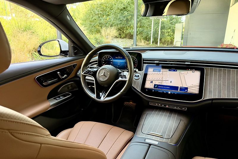 Mercedes-Benz Třídy E (2024) E 300de 4Matic  - fotka 26 z 68