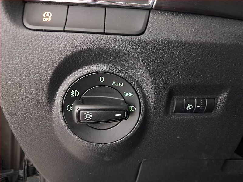 Škoda Fabia (2018) 1.0 TSI, Park. senzory - fotka 17 z 19
