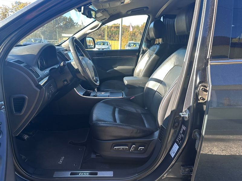 Hyundai ix55 3.0CRDi V6 4x4/7-míst/Výhřev - fotka 12 z 39