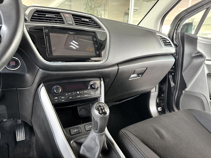 Suzuki SX4 S-Cross 1,0BoosterJet*Navi - fotka 20 z 32