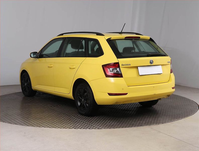 Škoda Fabia (2019) Style 1.0 TSI, Tempomat - fotka 4 z 15