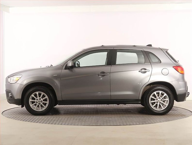 Mitsubishi ASX (2011) 1.8 DI-D MIVEC, 4X4 - fotka 3 z 17