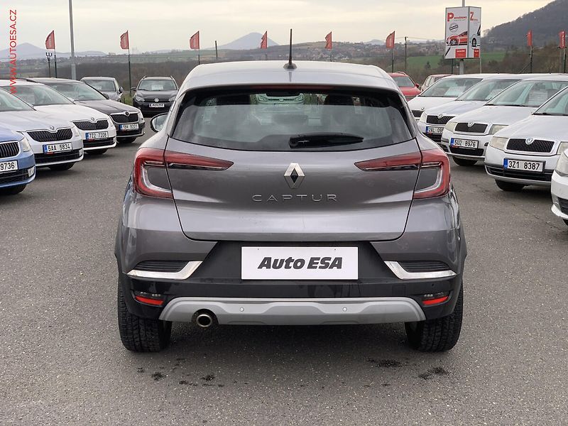 Renault Captur (2021) 1.3 TCe, ČR, AT, navi, LED - fotka 5 z 22