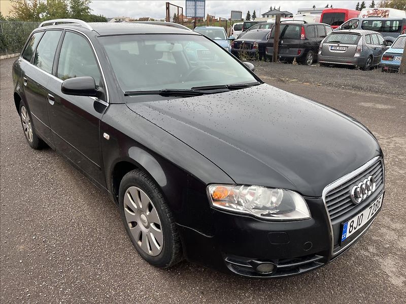 Audi A4 Avant 3,0 TDi 150KW 4x4 AUTOMA - fotka 3 z 31